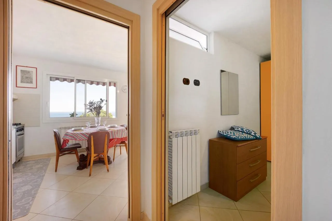 Casa Vacanza Sanaa Civezza Apartment